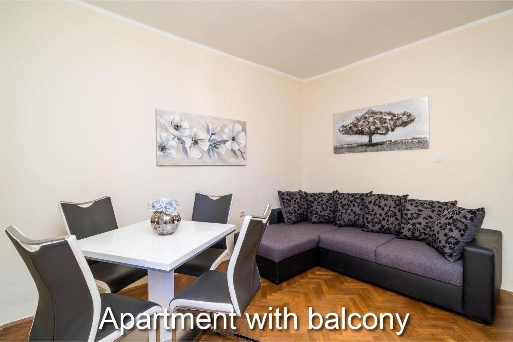 Budman Apartment *